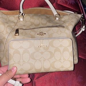 Coach purse and wallet